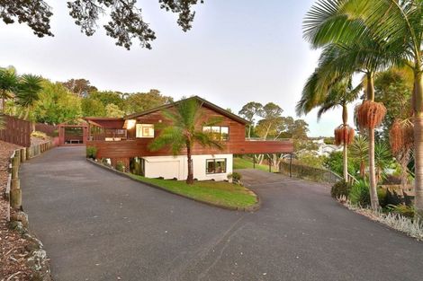 Photo of property in 20 John Road, Stanmore Bay, Whangaparaoa, 0932