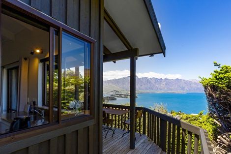 Photo of property in 39a Greenstone Place, Fernhill, Queenstown, 9300