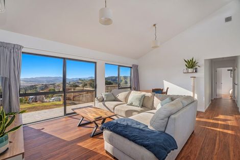 Photo of property in 9 Christa Court, Whitianga, 3510