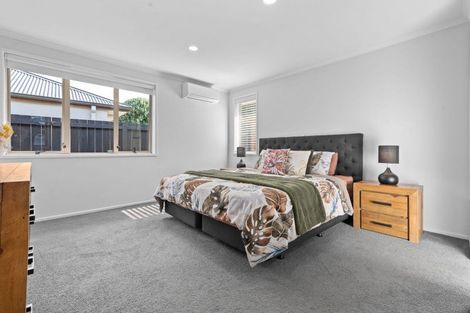 Photo of property in 1 Gresham Place, Rototuna North, Hamilton, 3210