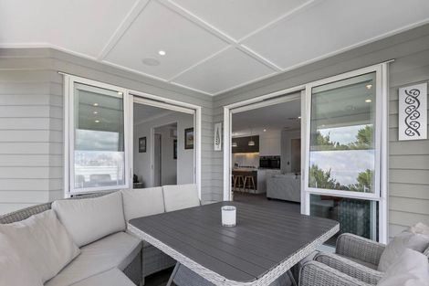 Photo of property in 32 Sereno Vista, Bellevue, Tauranga, 3110