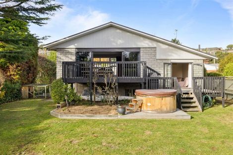 Photo of property in 422 Cashmere Road, Westmorland, Christchurch, 8025