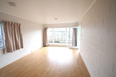 Photo of property in 10 Kereru Street, Henderson, Auckland, 0612