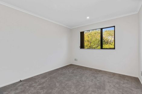 Photo of property in 79a Russell Road, Manurewa, Auckland, 2102