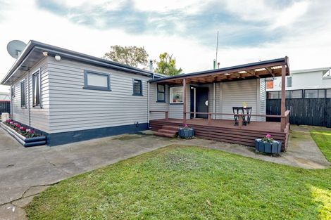 Photo of property in 1014 Tremaine Avenue, Roslyn, Palmerston North, 4414