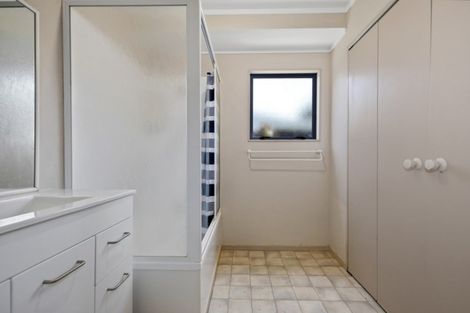 Photo of property in 12 Tralee Place, Hillcrest, Hamilton, 3216