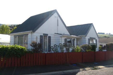 Photo of property in 16 Carlton Street, North East Valley, Dunedin, 9010