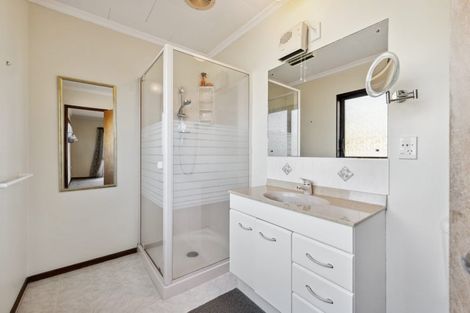 Photo of property in 18 Onaero Beach Road, Onaero, Waitara, 4383