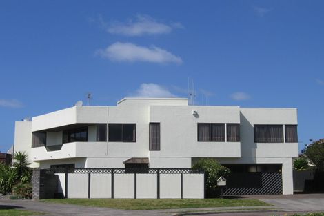 Photo of property in 450b Oceanbeach Road, Mount Maunganui, 3116