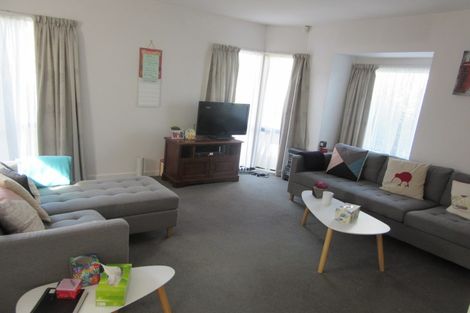 Photo of property in 1 Short Street, Vogeltown, Wellington, 6021