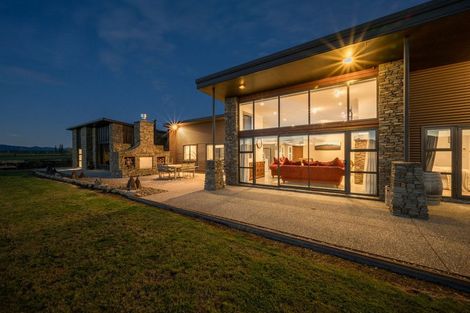 Photo of property in 309 Golden Road, Springvale, Alexandra, 9393