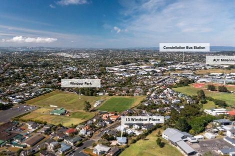 Photo of property in 13 Windsor Place, Windsor Park, Auckland, 0630