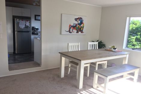Photo of property in 1/106 Stapleford Crescent, Browns Bay, Auckland, 0630