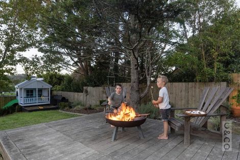 Photo of property in 853 State Highway 16, Waimauku, 0812