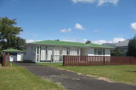 Photo of property in 2 Perham Place, Aramoho, Whanganui, 4500