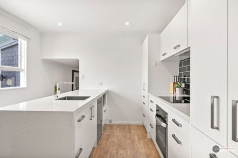 Photo of property in 21 Montana Road, Totara Park, Upper Hutt, 5018