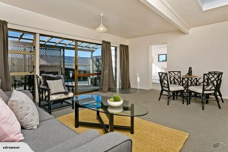 Photo of property in 55 Coronation Road, Hillcrest, Auckland, 0627