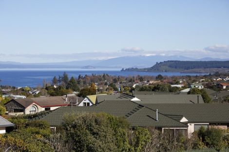 Photo of property in 66 Huka Heights Drive, Rangatira Park, Taupo, 3330