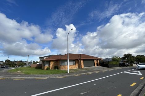 Photo of property in 2 Pantera Way, Hillpark, Auckland, 2102