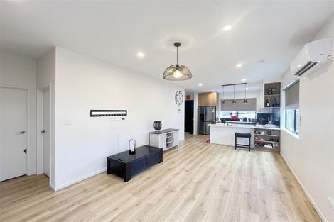 Photo of property in 104 Bellbird Street, Papakura, 2110