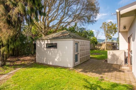 Photo of property in 189 Tararua Road, Levin, 5571