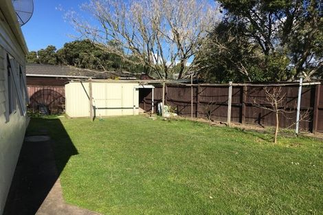 Photo of property in 40 Beechdale Crescent, Pakuranga Heights, Auckland, 2010