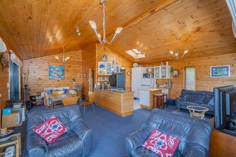 Photo of property in 15b Centennial Drive, Whitianga, 3510