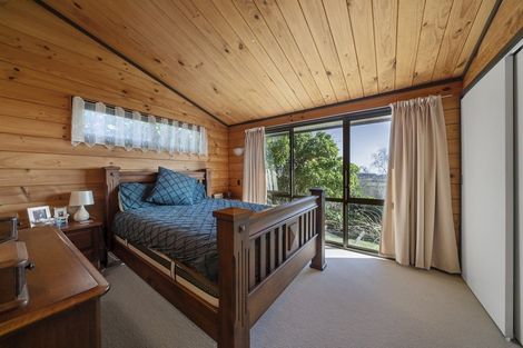 Photo of property in 73 Huia Street, Waikanae, 5036