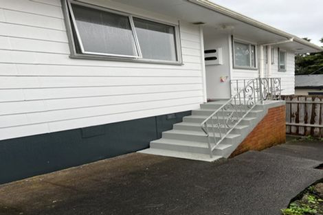 Photo of property in 2 Ranger Place, Wattle Downs, Auckland, 2103