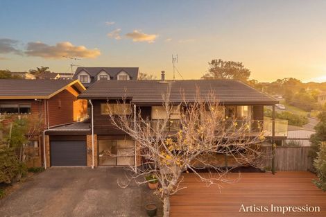 Photo of property in 1/1 Sharon Road, Waiake, Auckland, 0630