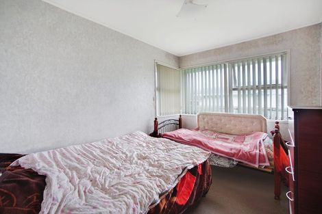 Photo of property in 34 Ferguson Street, Manurewa East, Auckland, 2102