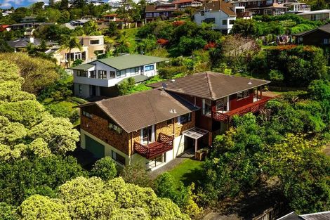 Photo of property in 4 Honeysuckle Lane, Mairangi Bay, Auckland, 0630