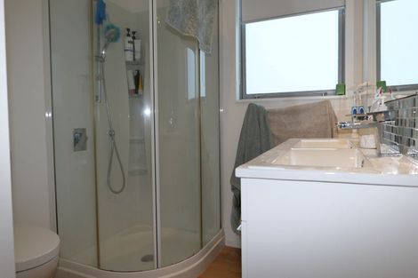 Photo of property in 61 Hillcrest Road North, Raumati Beach, Paraparaumu, 5032