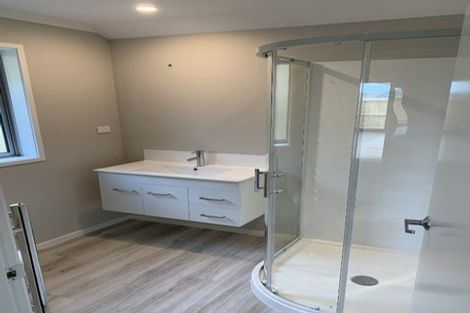 Photo of property in 98 Whakaturou Crescent, Pyes Pa, Tauranga, 3112