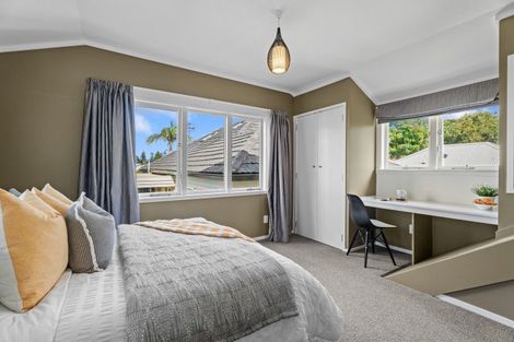 Photo of property in 76 Mount Smart Road, Onehunga, Auckland, 1061