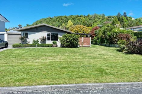 Photo of property in 7 Reeves Road, Acacia Bay, Taupo, 3330