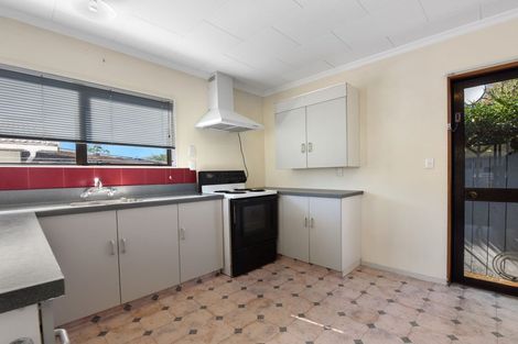 Photo of property in 2/8 Browning Crescent, Stoke, Nelson, 7011