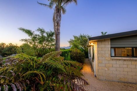 Photo of property in 10 Lambert Way, Paraparaumu, 5032