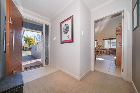 Photo of property in 51 Lincoln Terrace, Hokowhitu, Palmerston North, 4410
