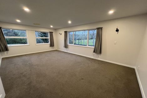 Photo of property in 171 Boord Crescent, Kumeu, 0891