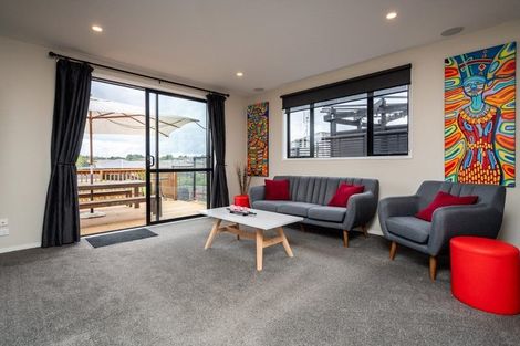 Photo of property in 64 Helenslee Road, Pokeno, 2402