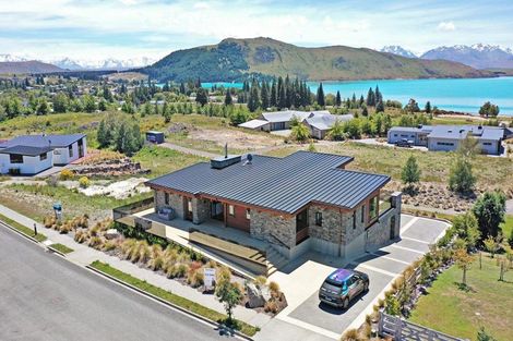 Photo of property in 16 Mistake Drive, Lake Tekapo, 7999