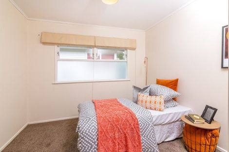 Photo of property in 27 Compton Street, Hillcrest, Auckland, 0627