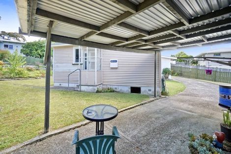 Photo of property in 15 Valley Road, Te Puke, 3119
