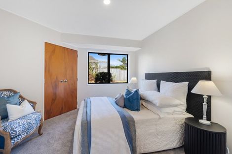 Photo of property in 105 Oliver Road, Eastern Beach, Auckland, 2012