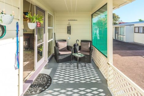 Photo of property in 2 Glasgow Street, Takaro, Palmerston North, 4412