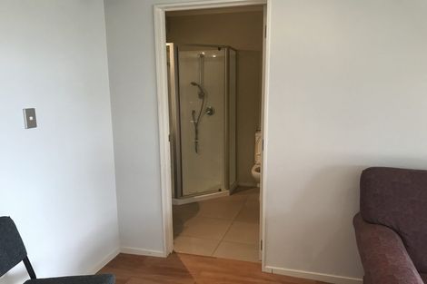 Photo of property in 38 Highland Avenue, Titirangi, Auckland, 0604