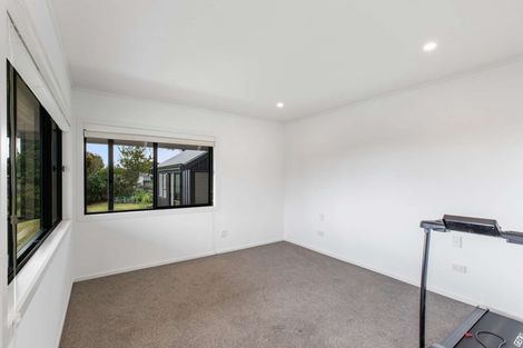 Photo of property in 117 Paremoremo Road, Lucas Heights, Auckland, 0632