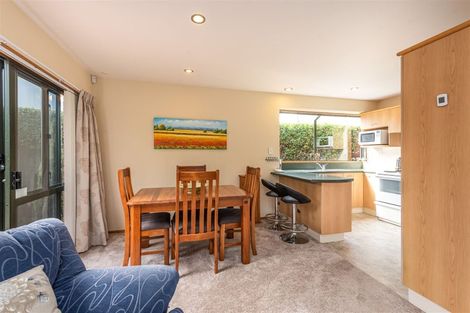 Photo of property in 2/76 Saint Albans Street, St Albans, Christchurch, 8014