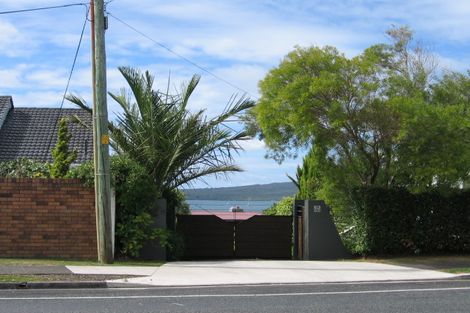 Photo of property in 2/28 Seacliffe Avenue, Belmont, Auckland, 0622
